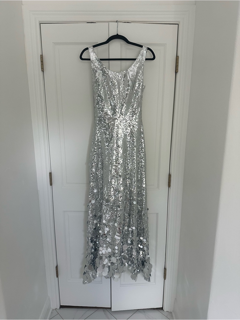 Silver Sequin Gown - Elegant Sparkle - Picture 2 of 8